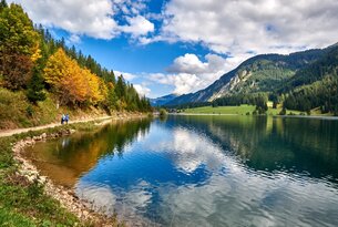 Circular trail around the Vilsalpsee